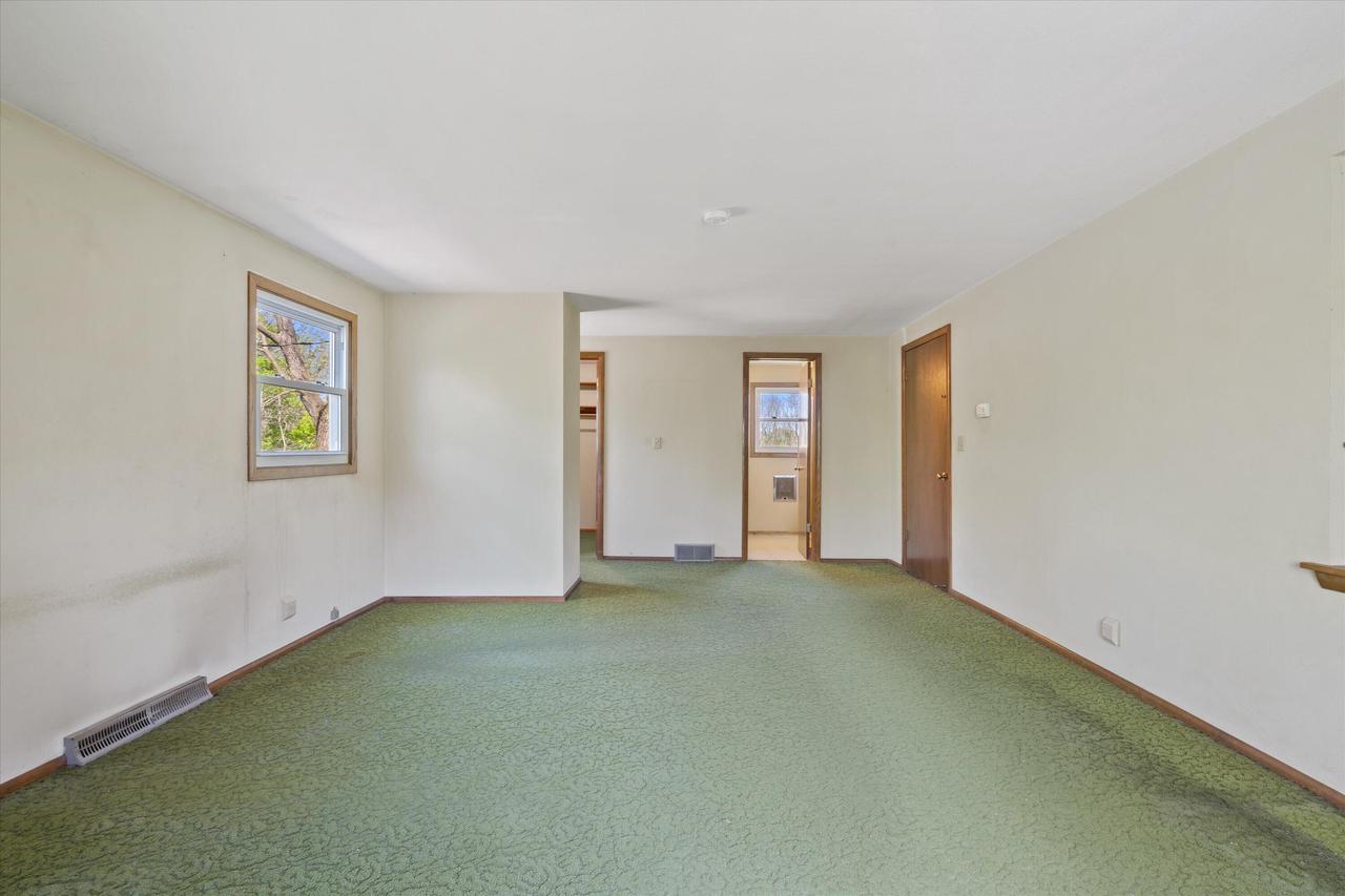 1204 State Highway 83