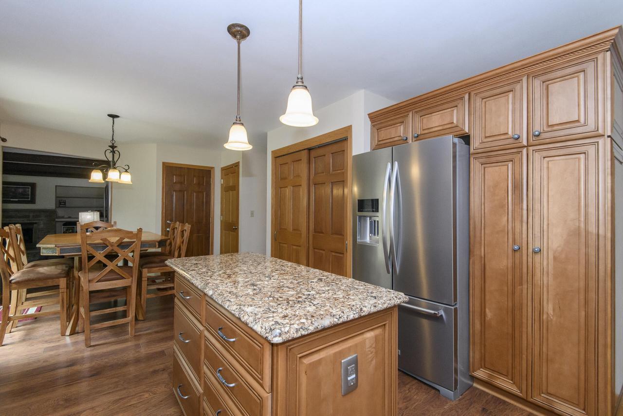 W164N9918 Robins WAY