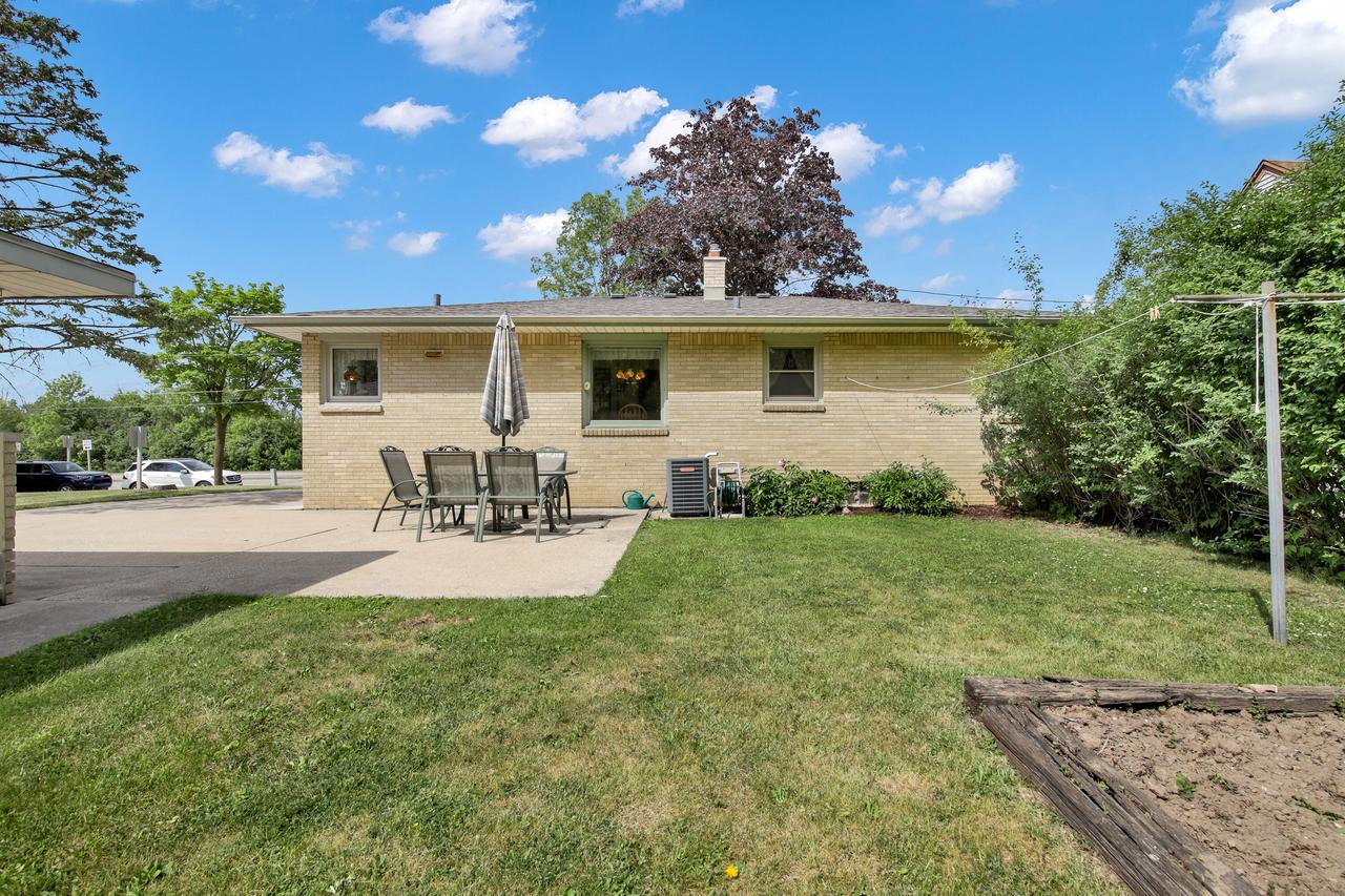 5020 N Lovers Lane ROAD