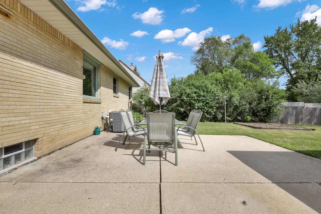 5020 N Lovers Lane ROAD