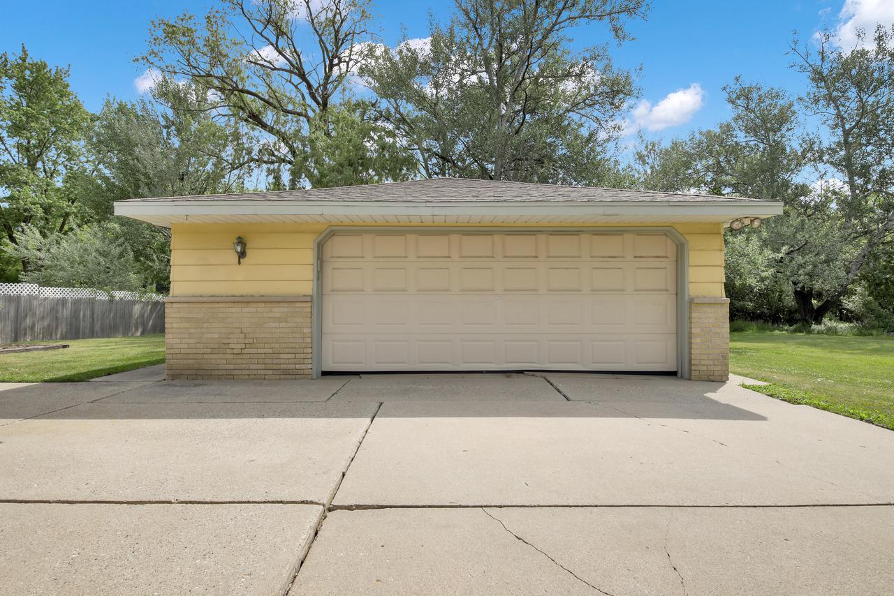 5020 N Lovers Lane ROAD