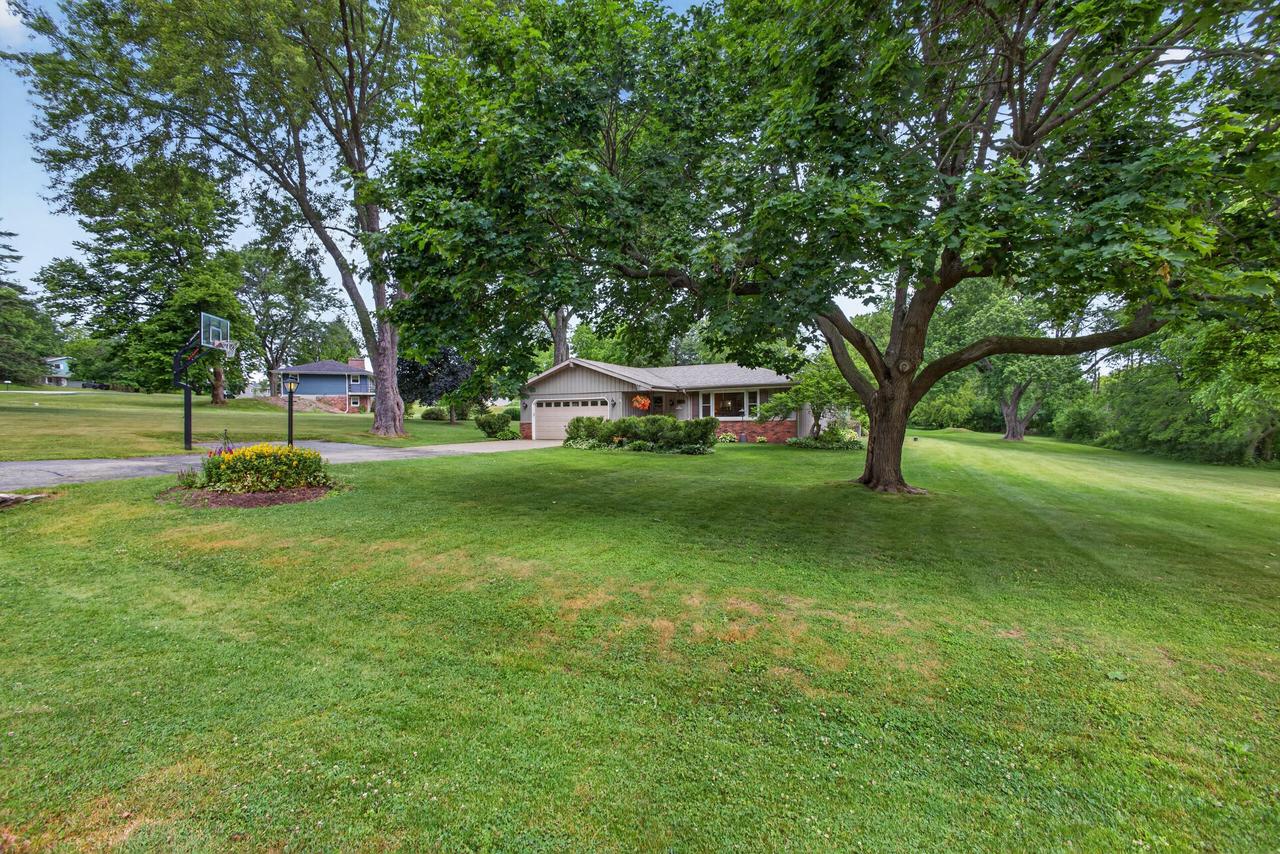 N2W27268 Lyles DRIVE