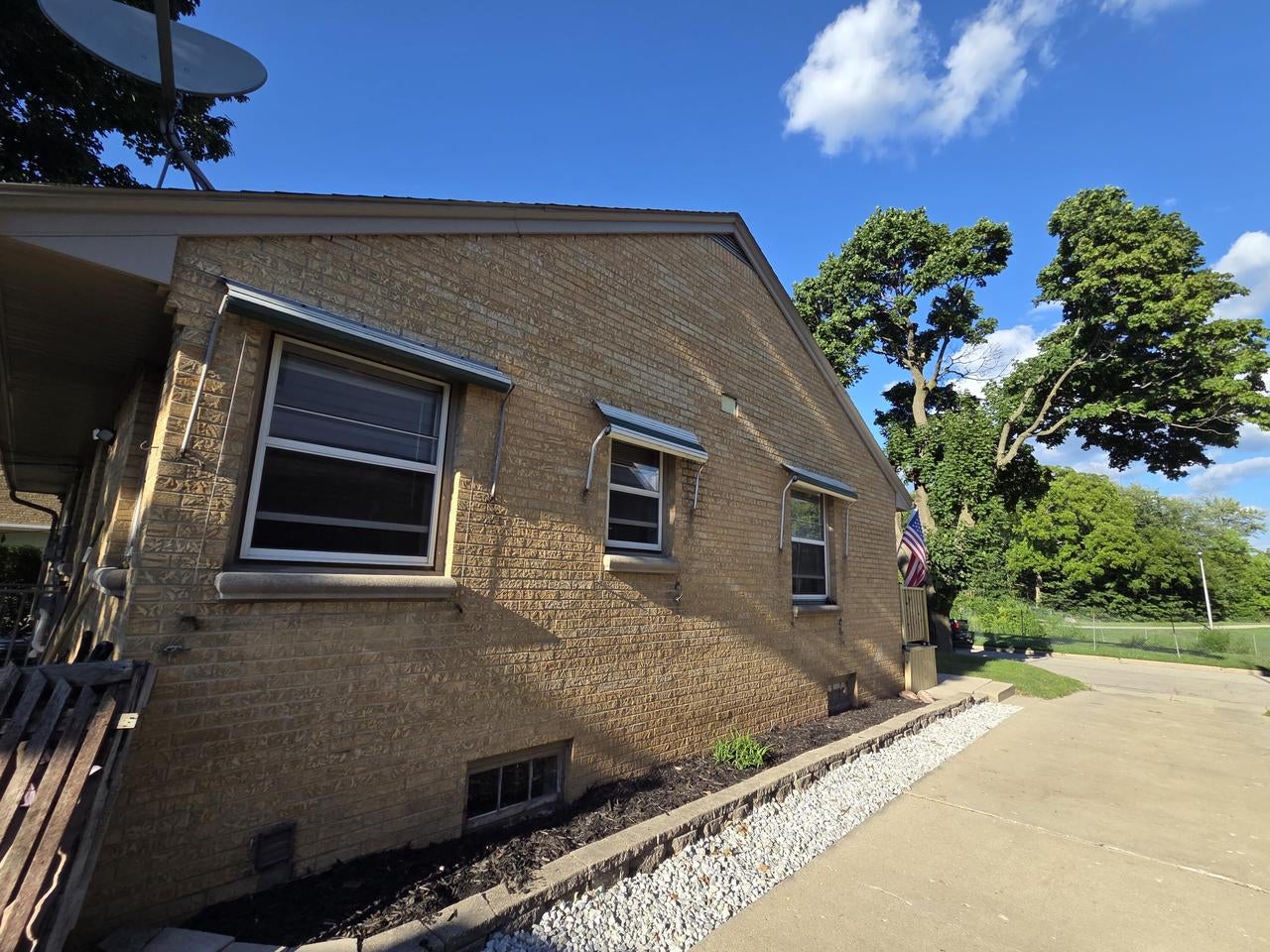 2527 S 82nd STREET