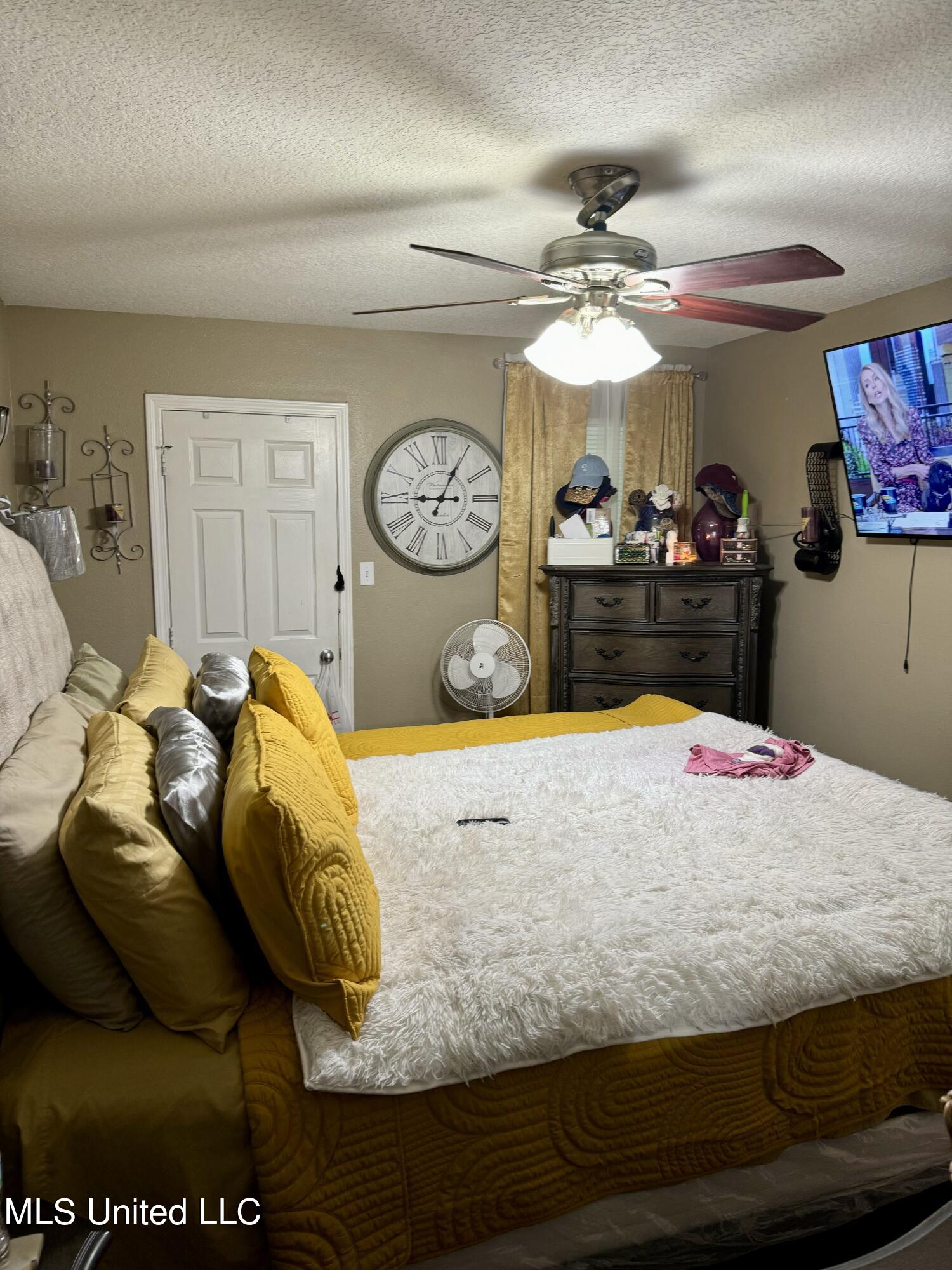 11604 Oaklane Drive