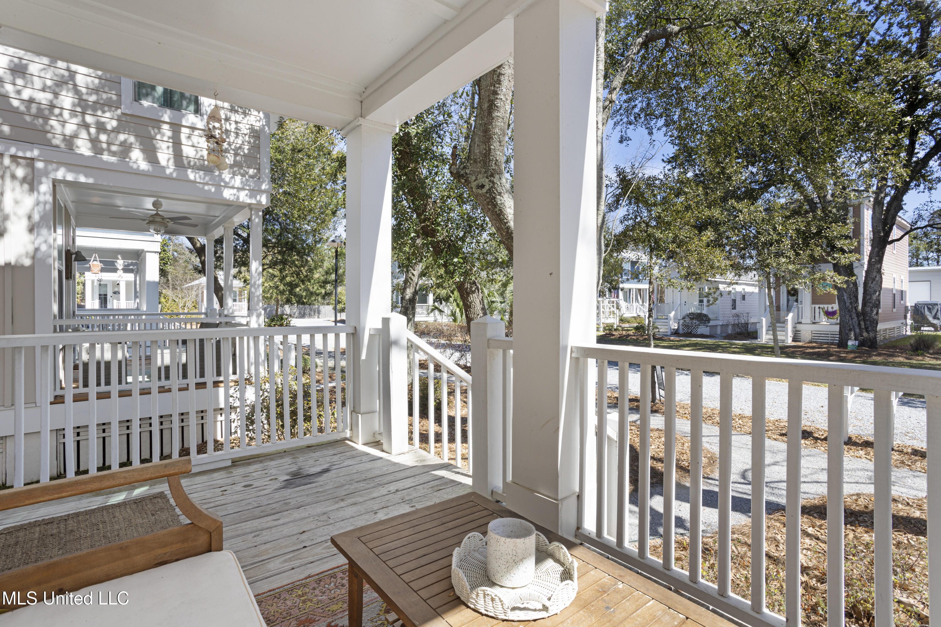 2207 Government Street, 17