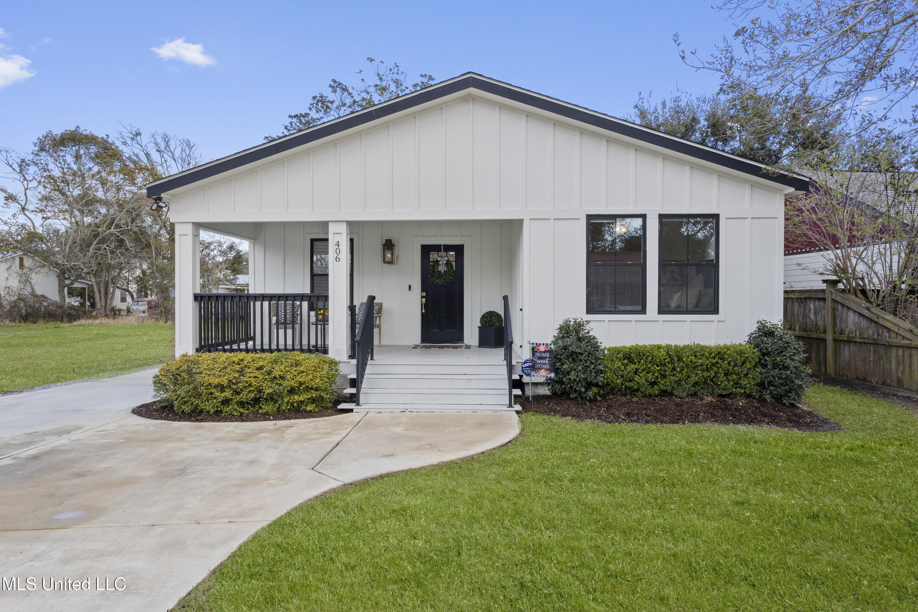 406 Russell Avenue