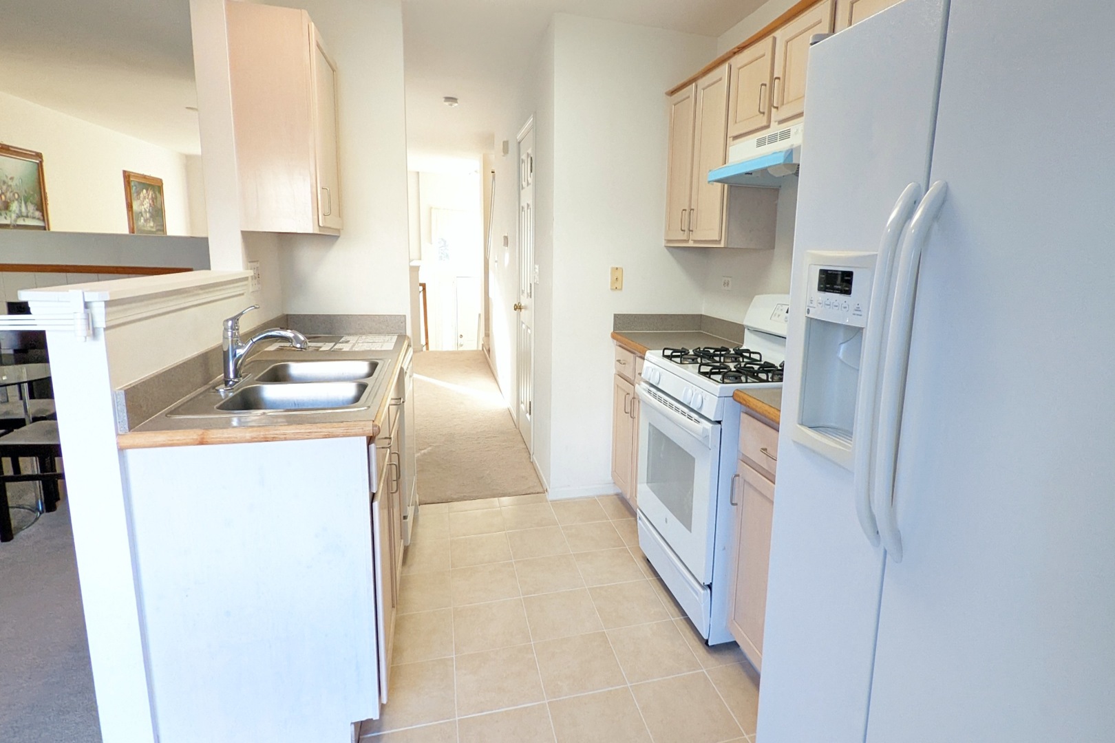 872 S Insignia Court