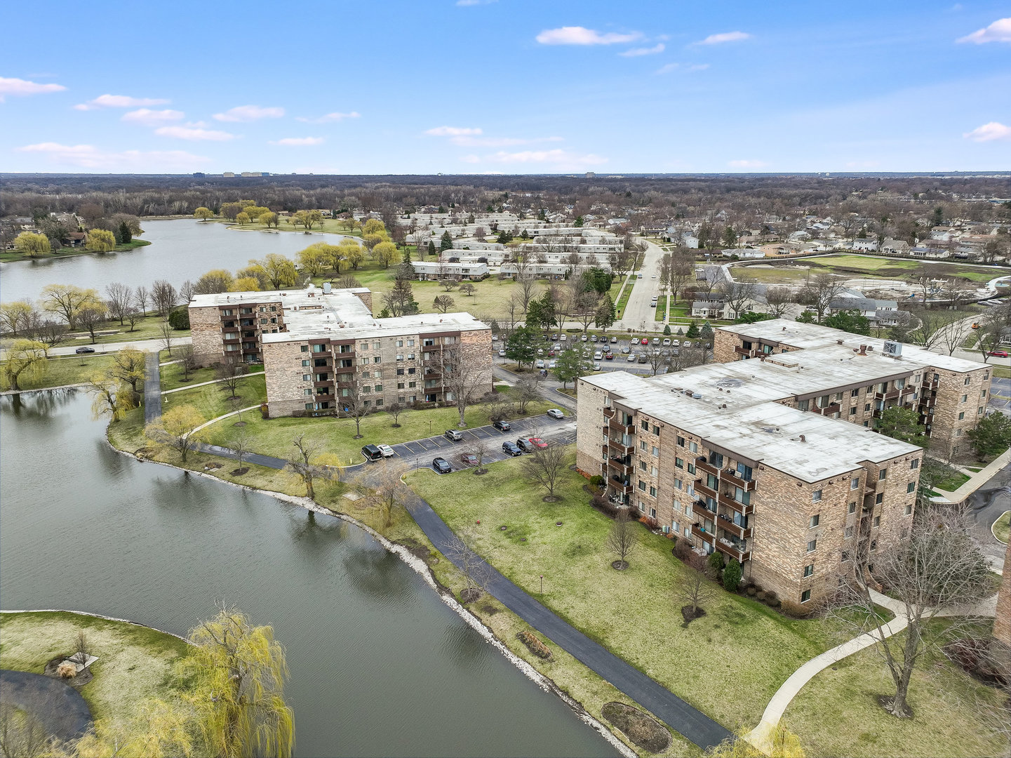 700 Wellington Avenue Unit: 217