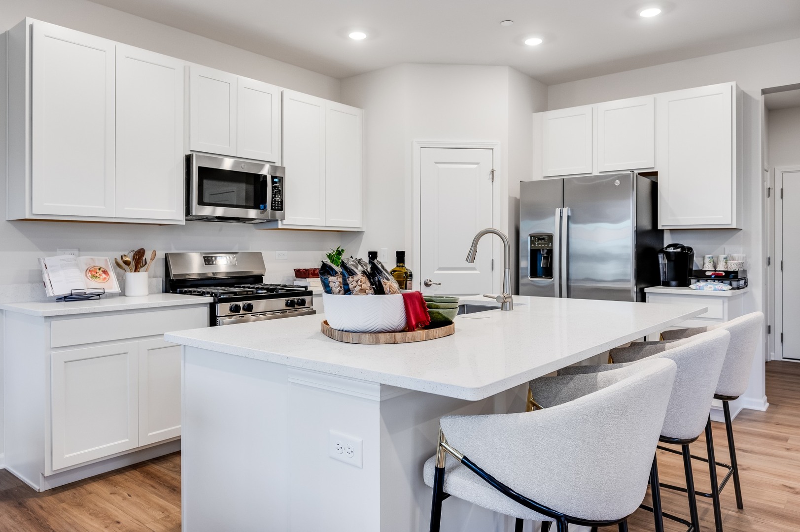 1137 White Oak Circle