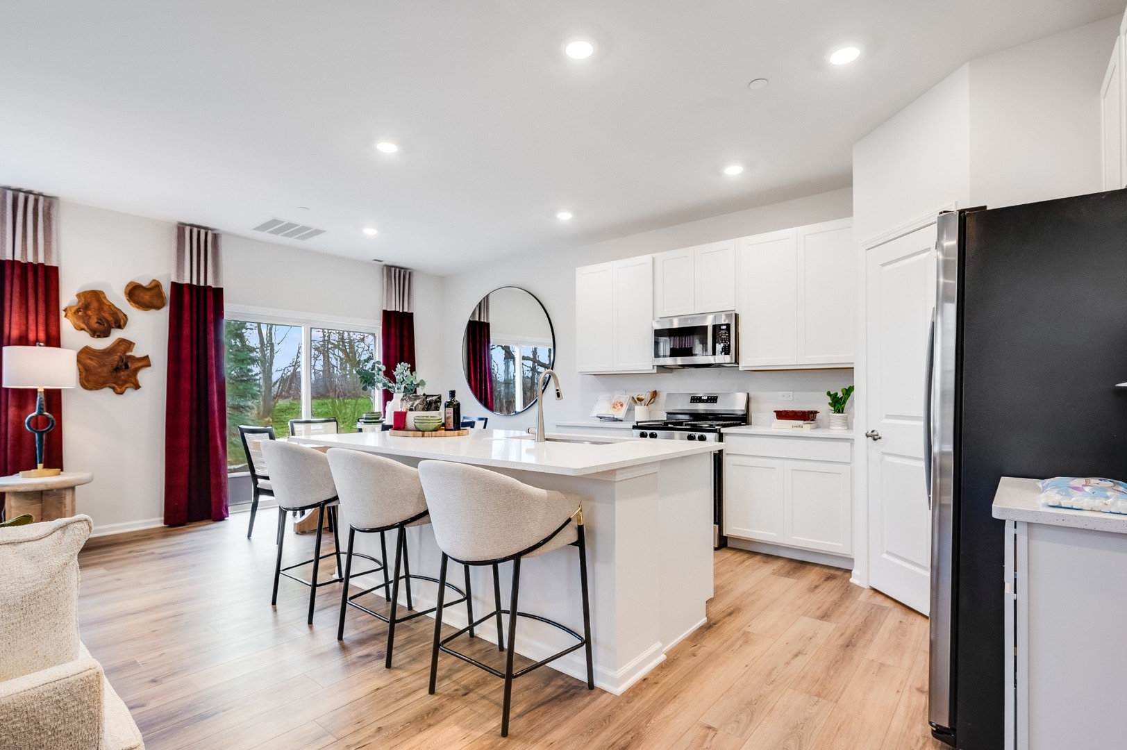 1137 White Oak Circle