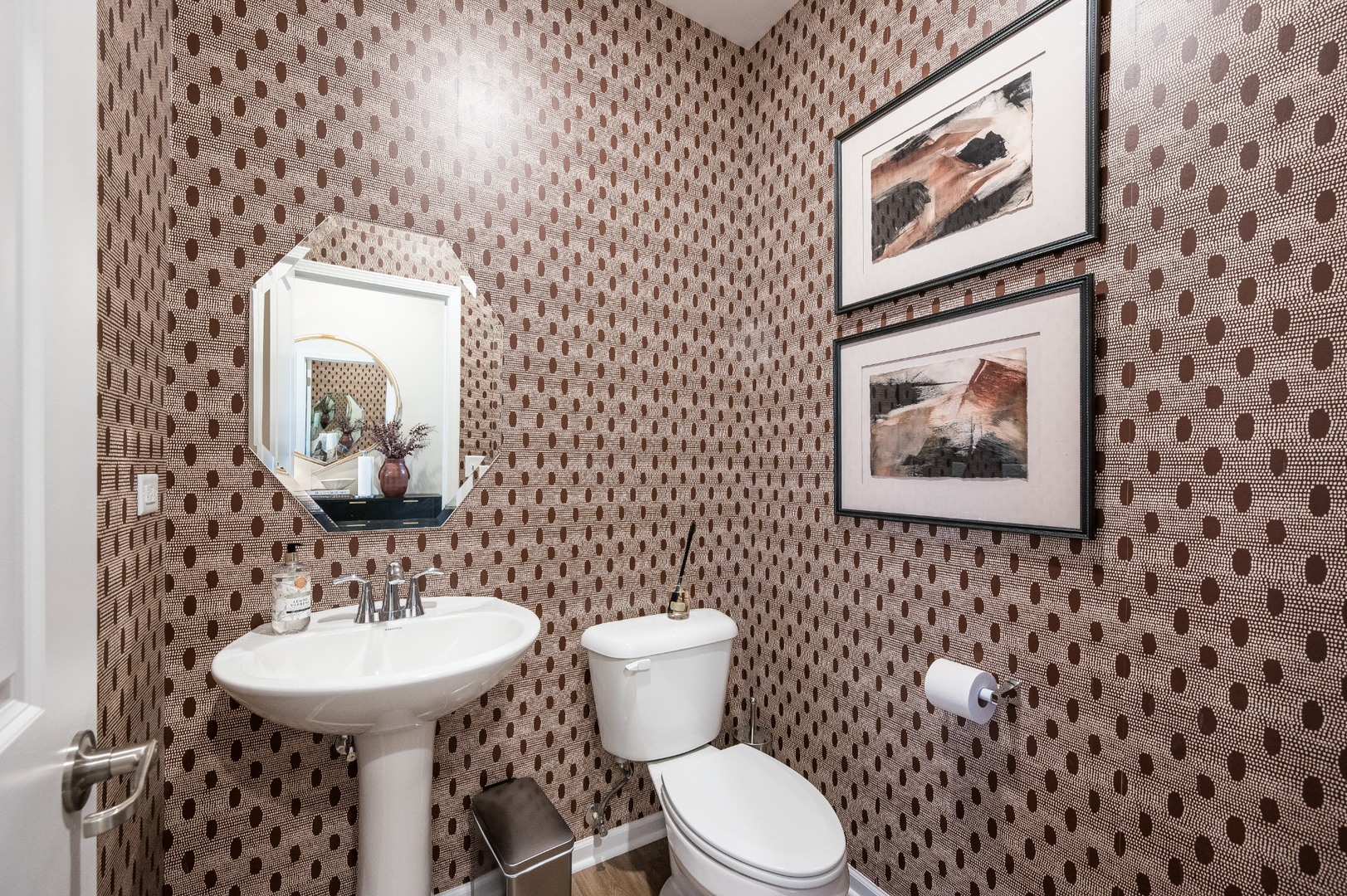 1137 White Oak Circle
