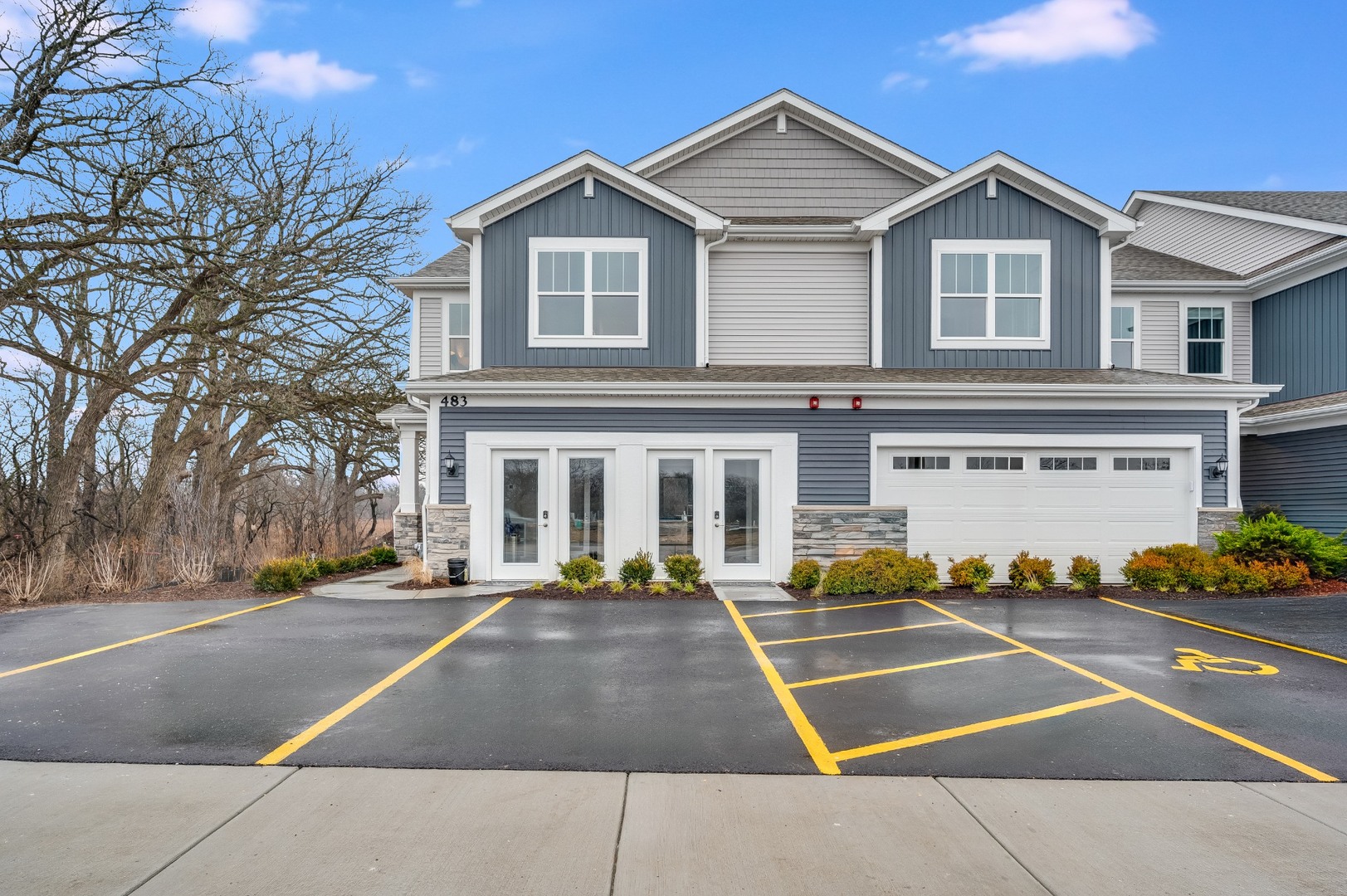 1137 White Oak Circle