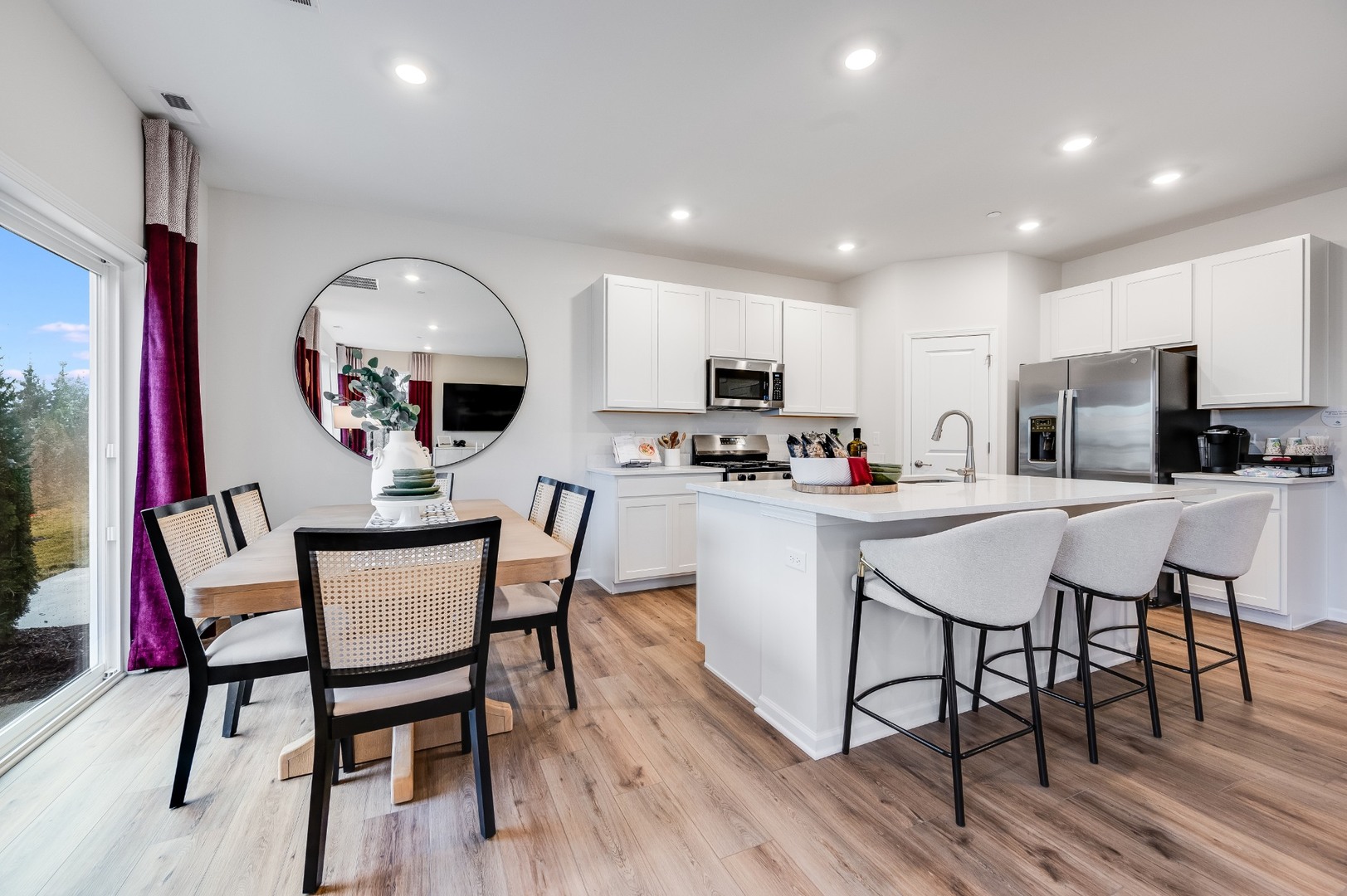 1137 White Oak Circle