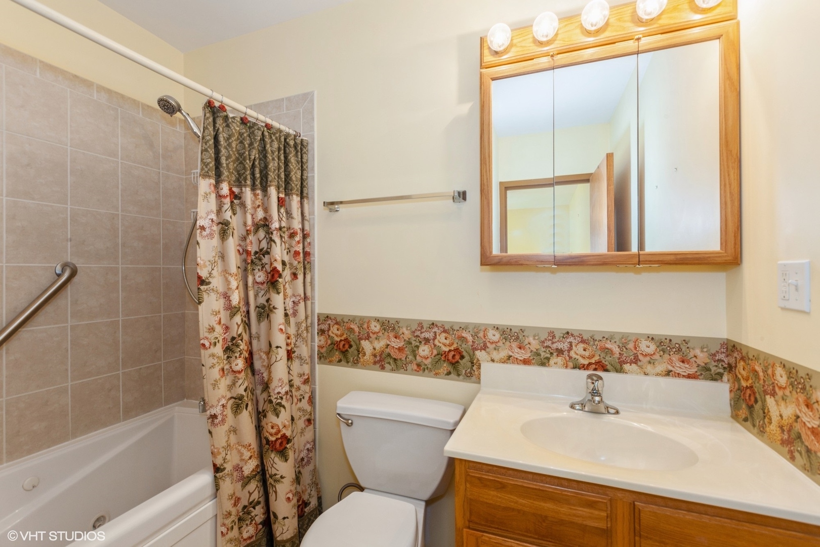 550 75th Street Unit: 201
