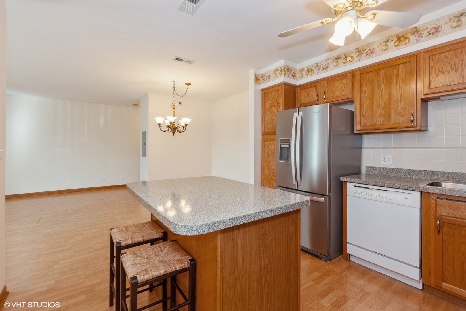 550 75th Street Unit: 201