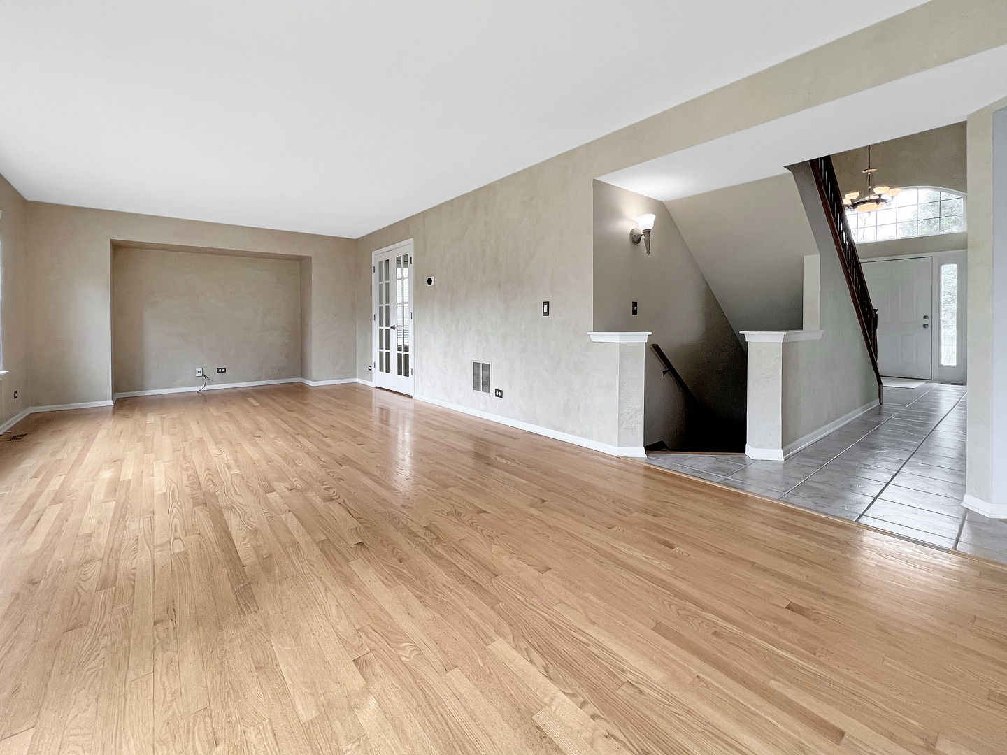 416 Farnsworth Circle
