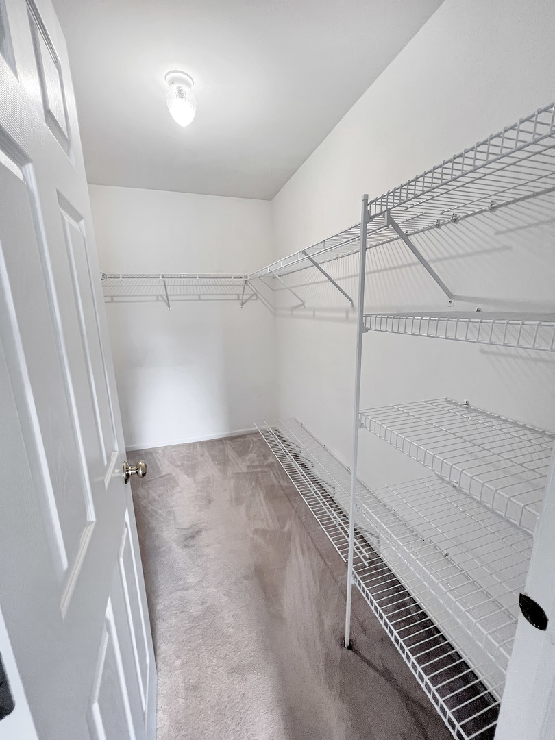 416 Farnsworth Circle