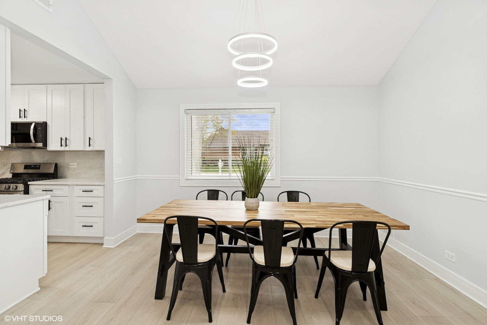 1220 E Rockwell Street