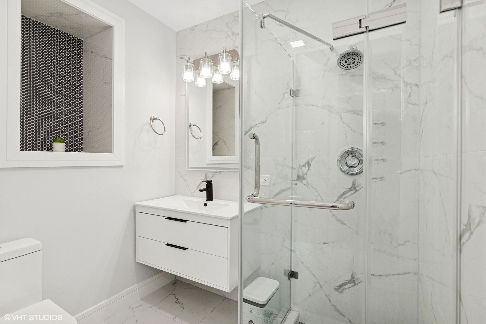 1220 E Rockwell Street