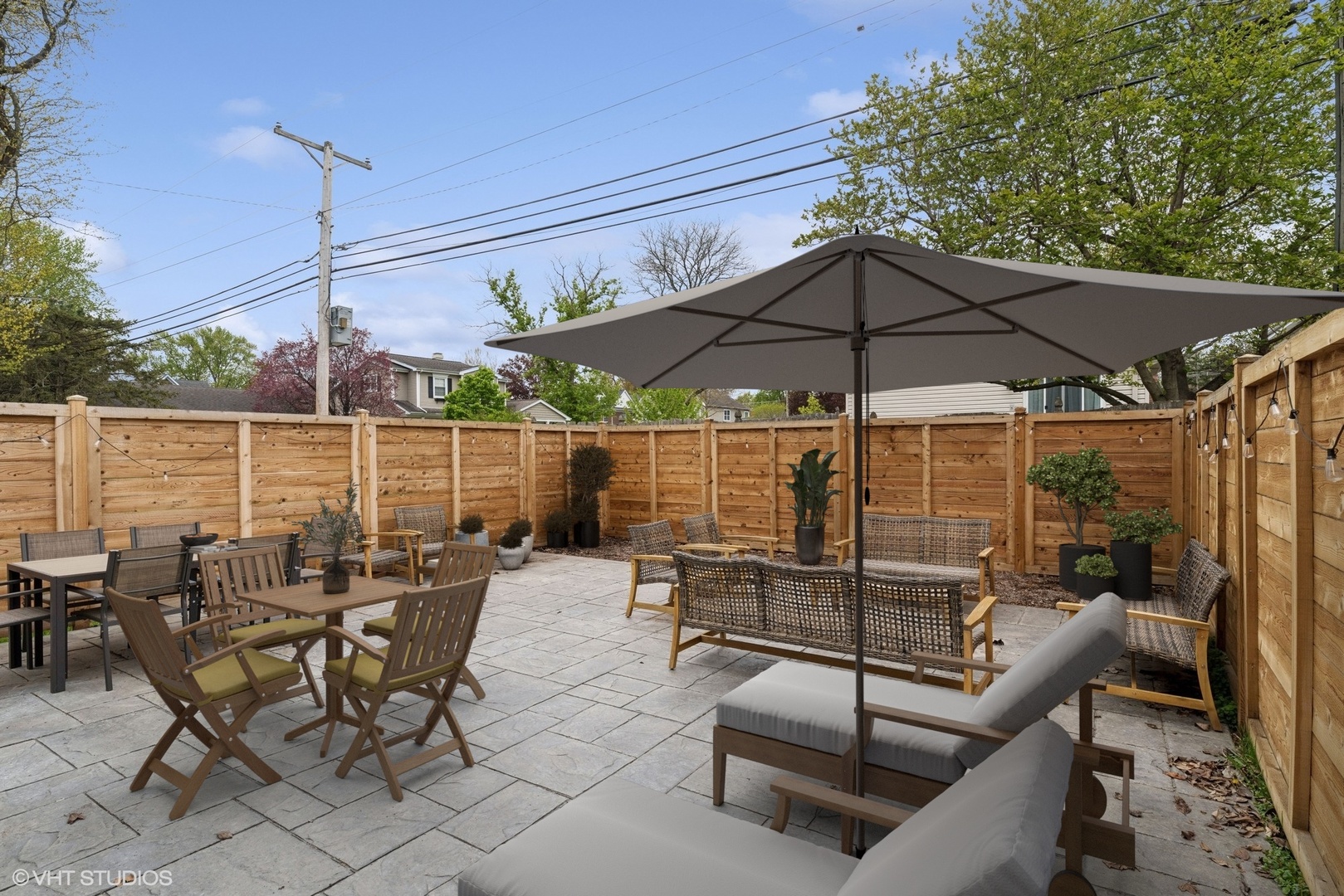 1220 E Rockwell Street