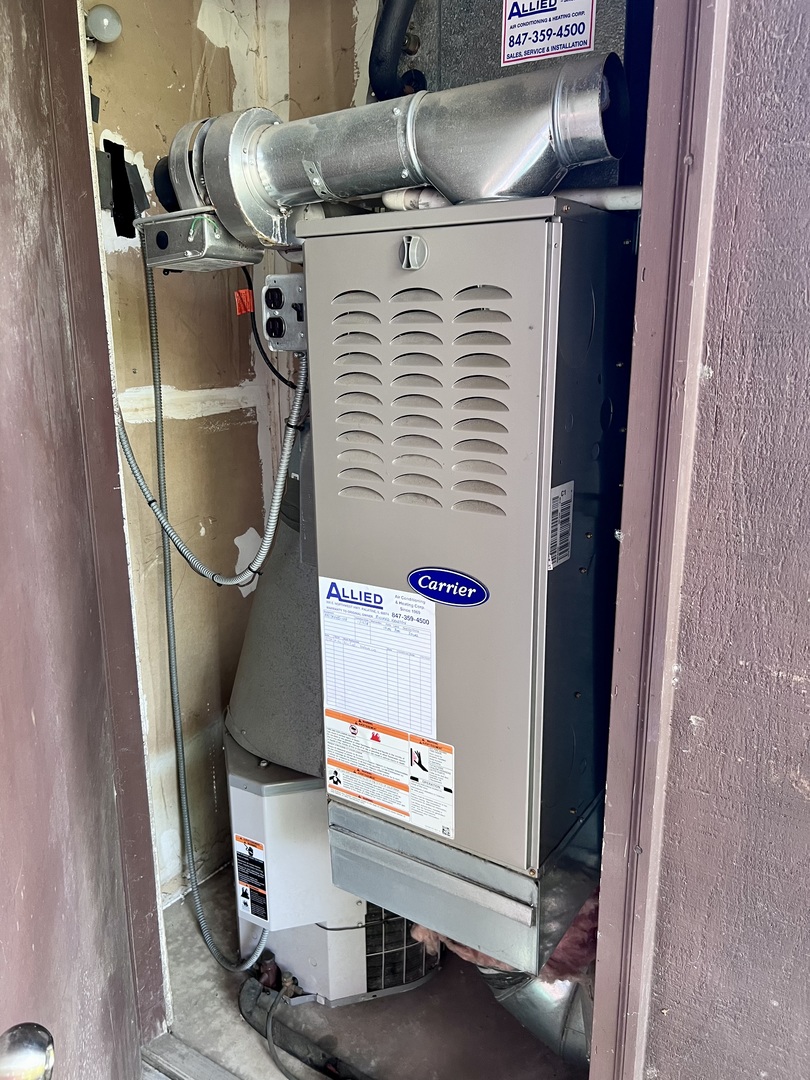 1356 N Sterling Avenue Unit: 102