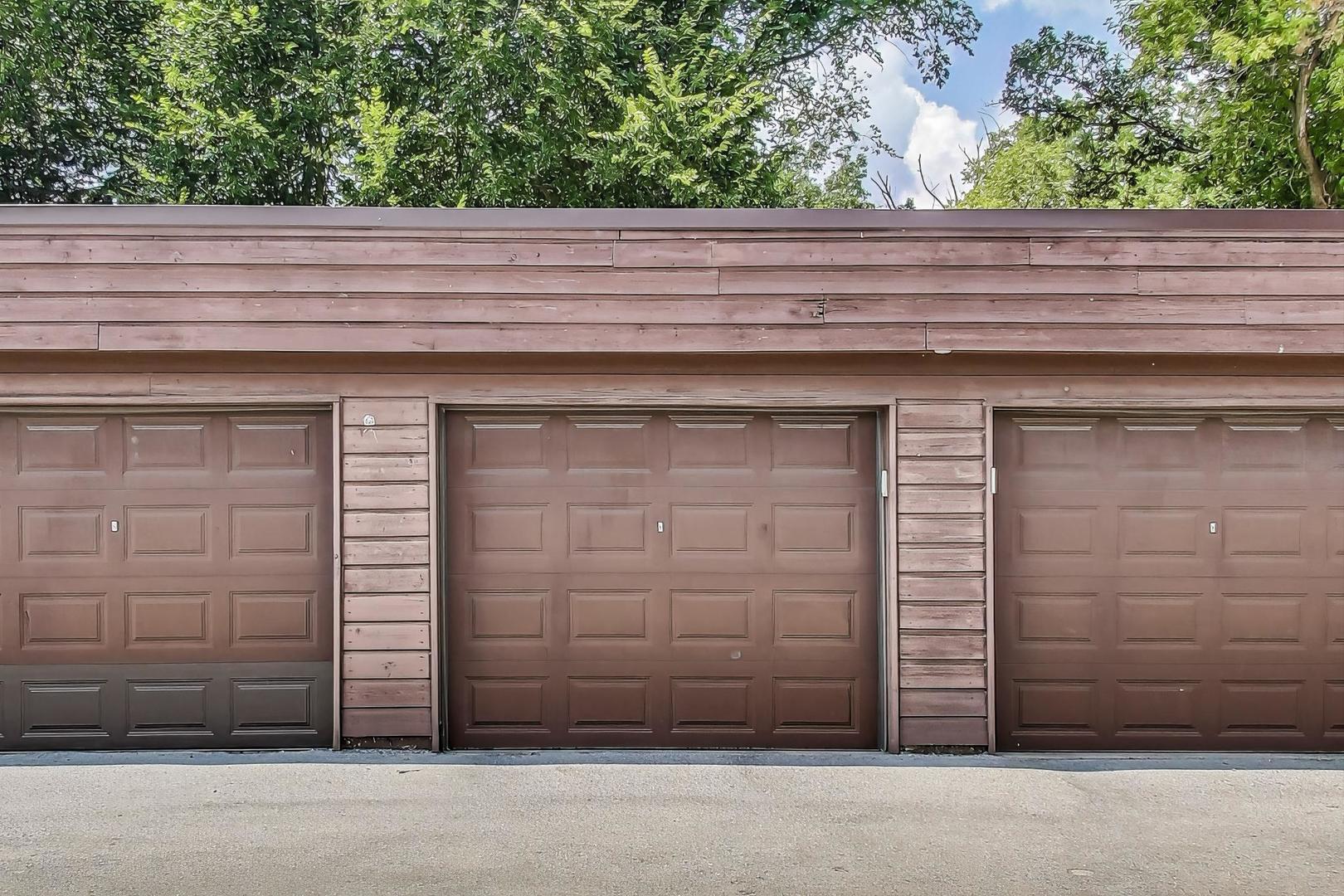 1356 N Sterling Avenue Unit: 102