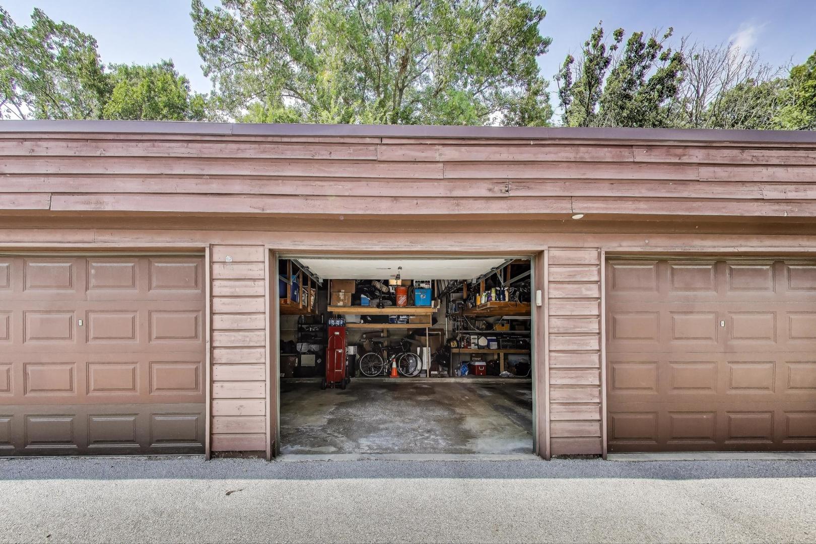 1356 N Sterling Avenue Unit: 102