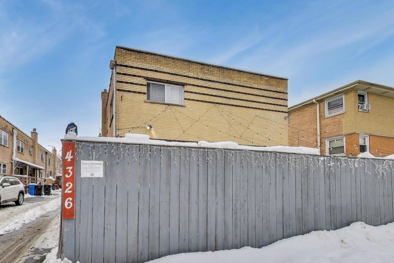 4326 N Kedvale Avenue Unit: A
