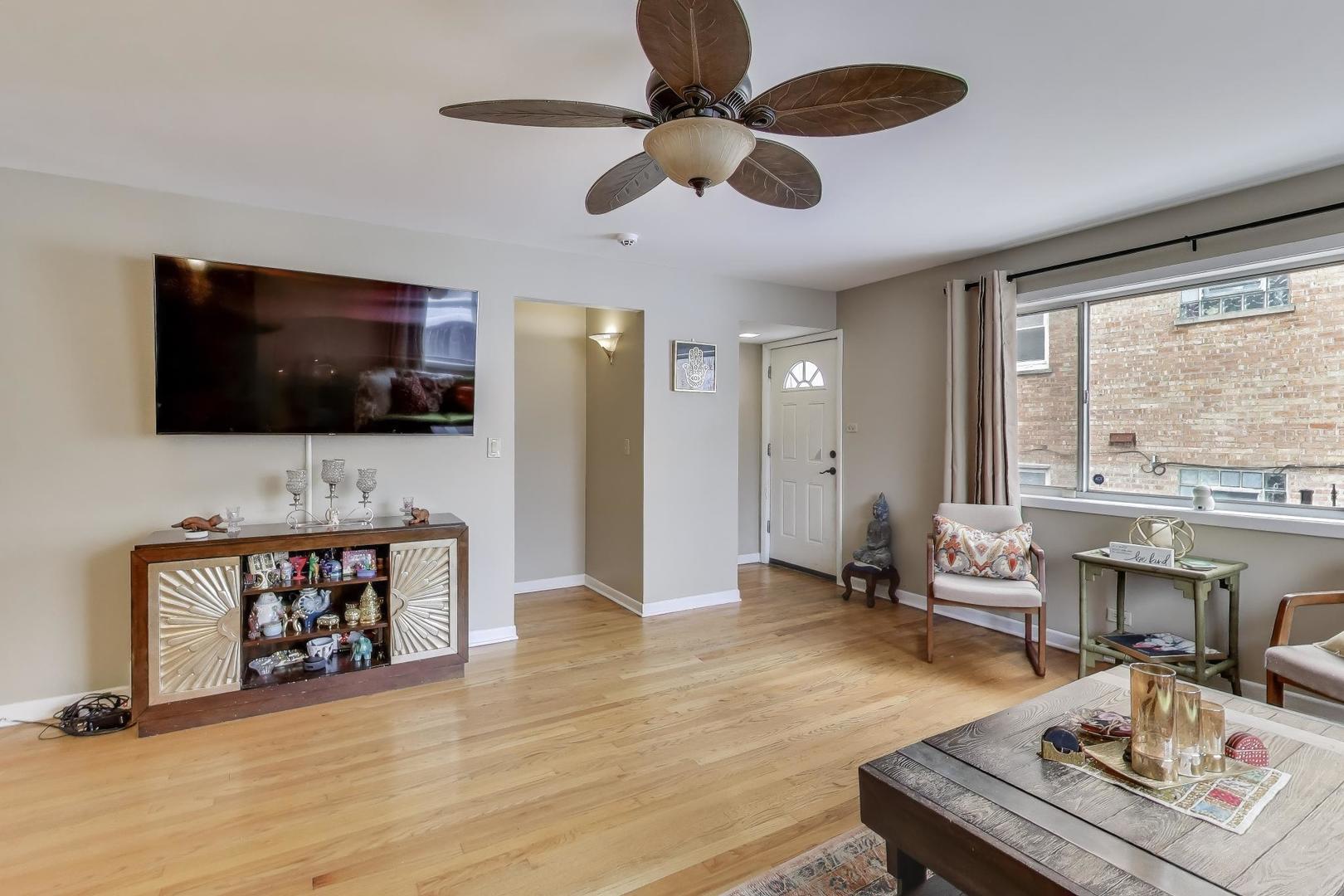 4326 N Kedvale Avenue Unit: A