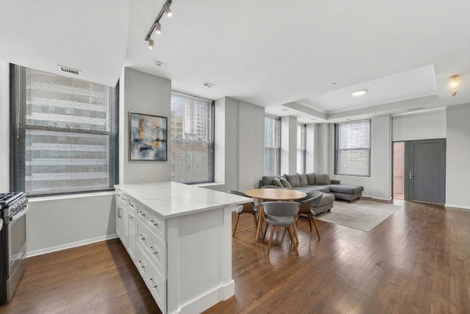 208 W Washington Street Unit: 1605