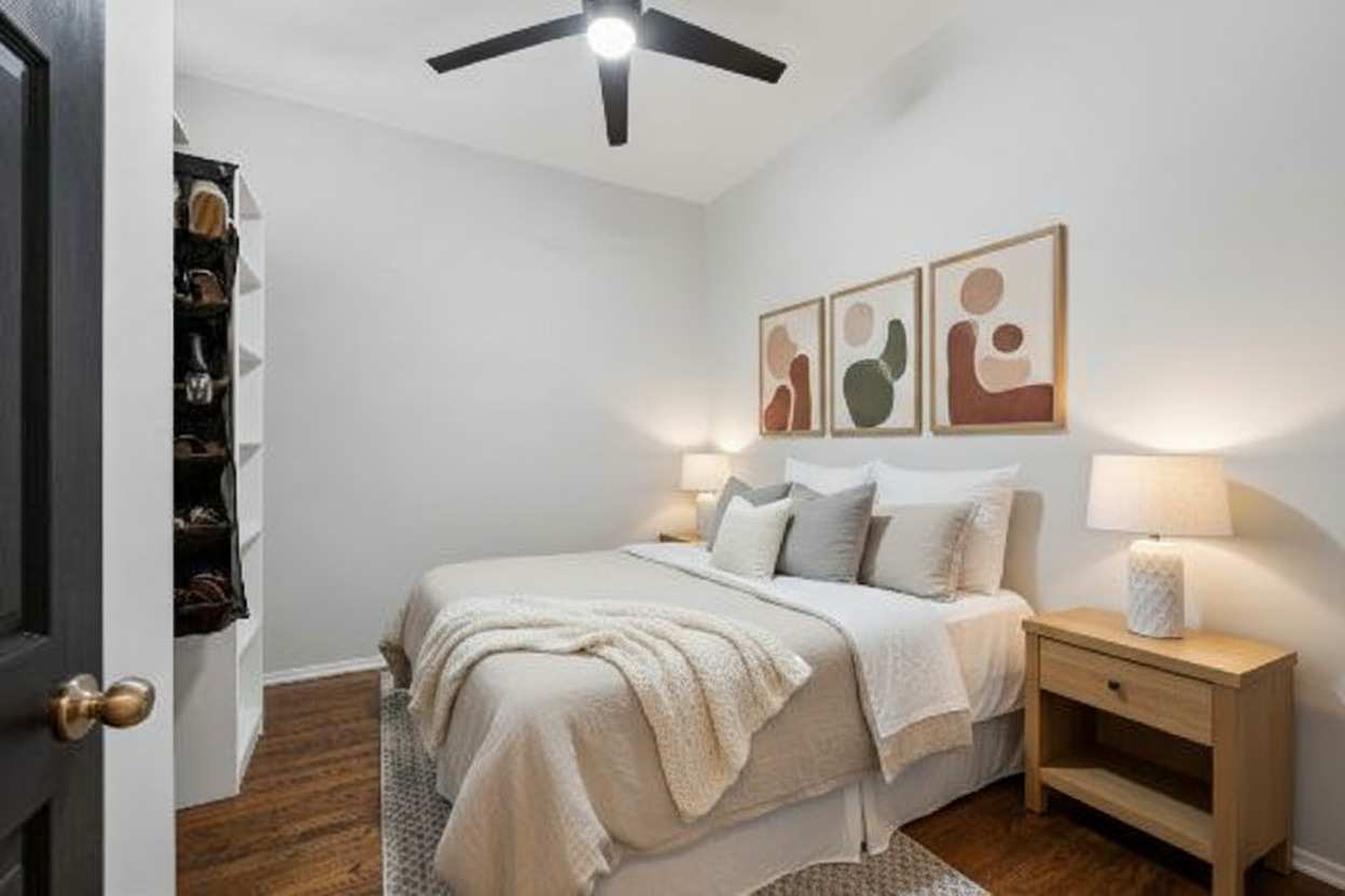 208 W Washington Street Unit: 1605