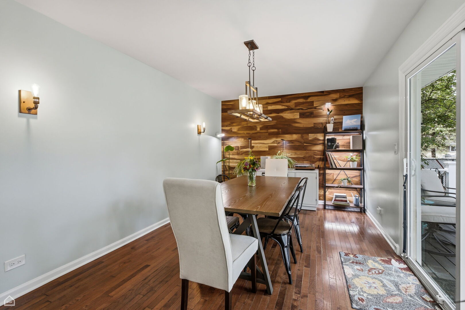 1978 N Fork Circle