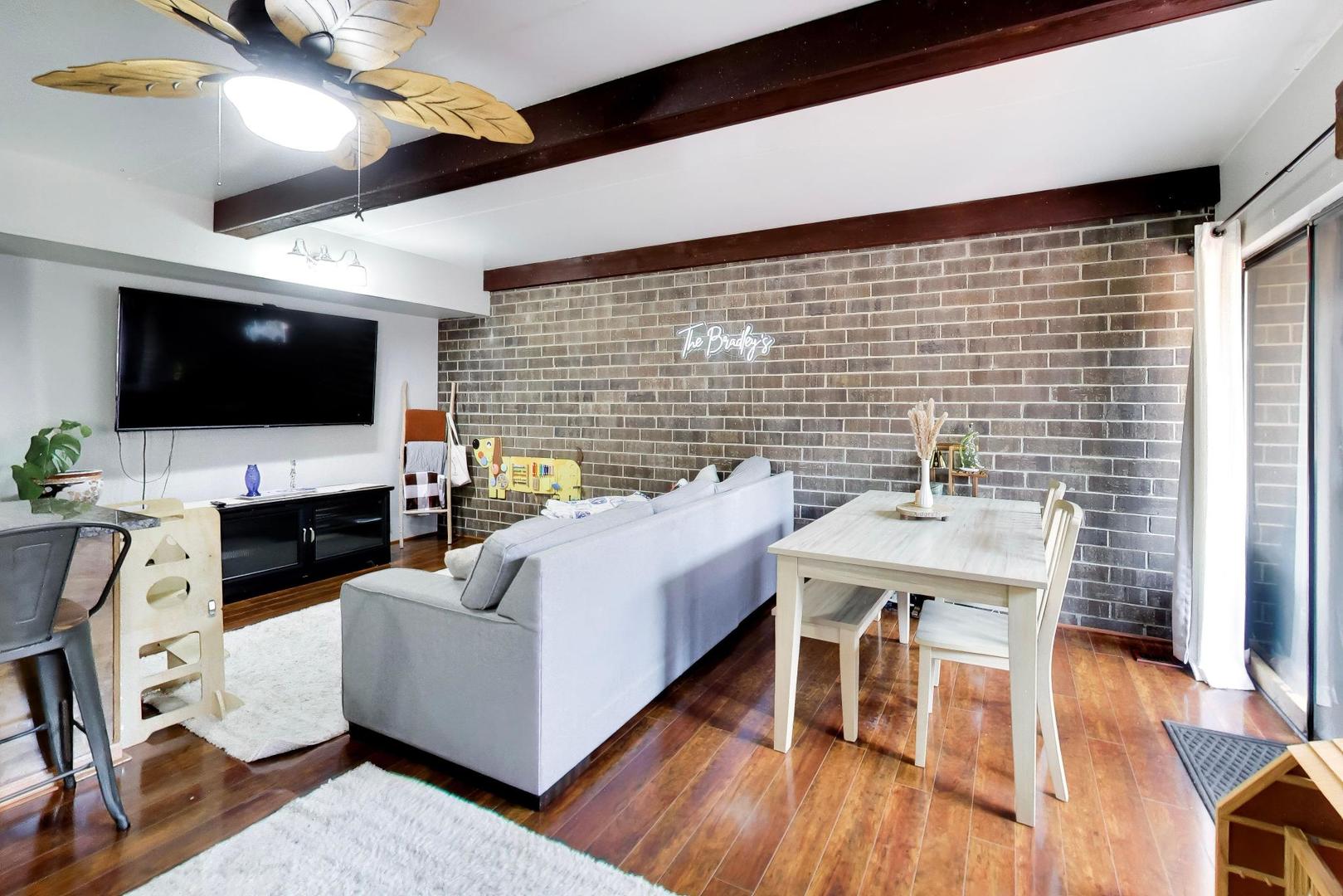 1312 Kenneth Circle