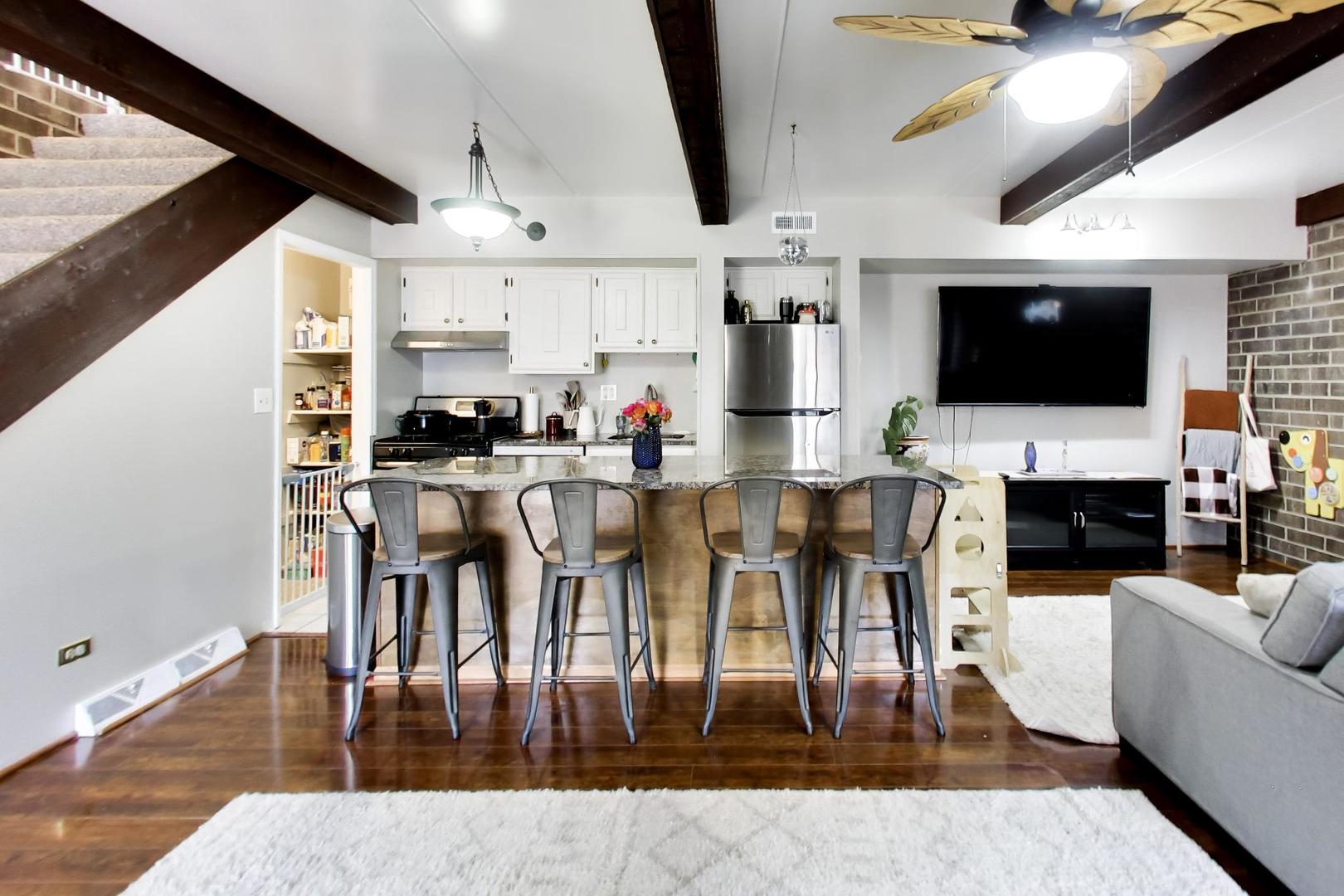 1312 Kenneth Circle