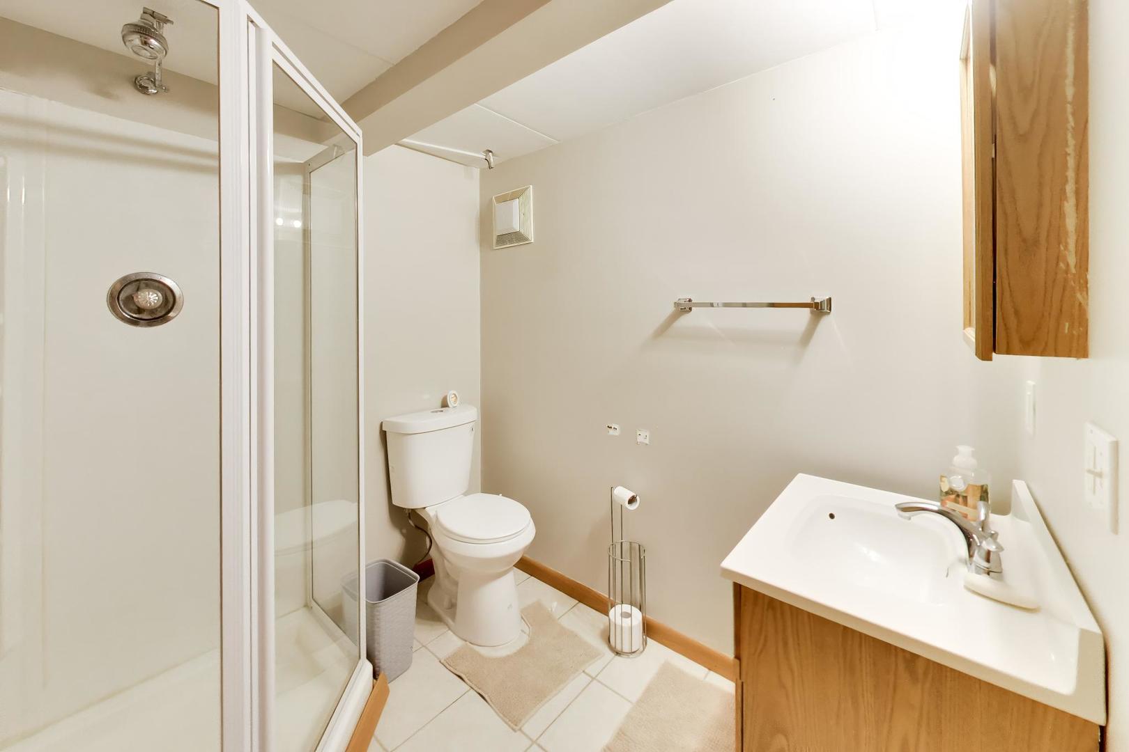 1312 Kenneth Circle