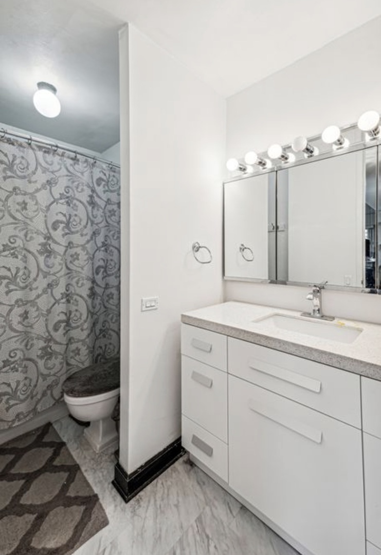 535 N Michigan Avenue Unit: 2609