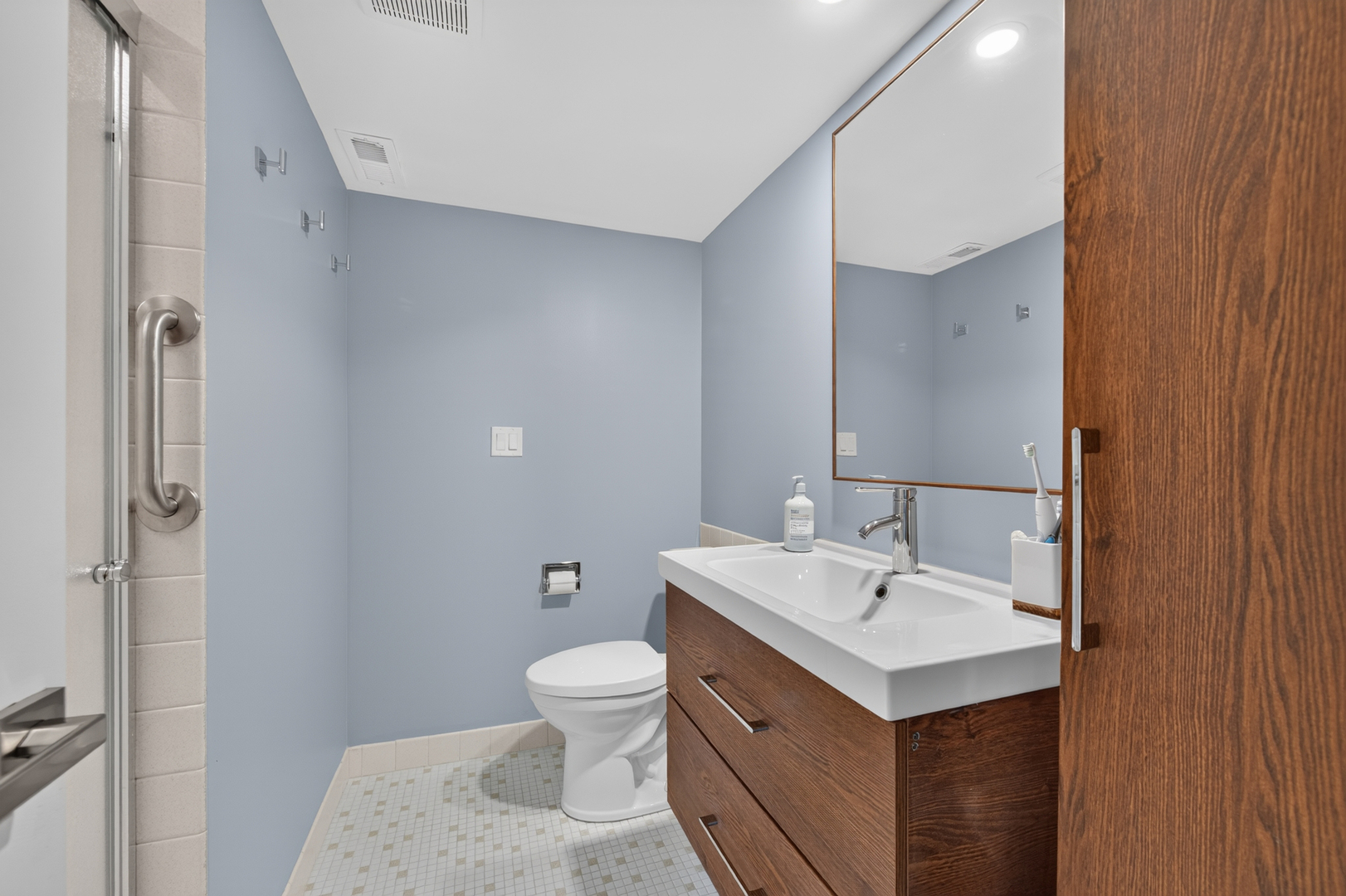 1795 Lake Cook Road Unit: 211