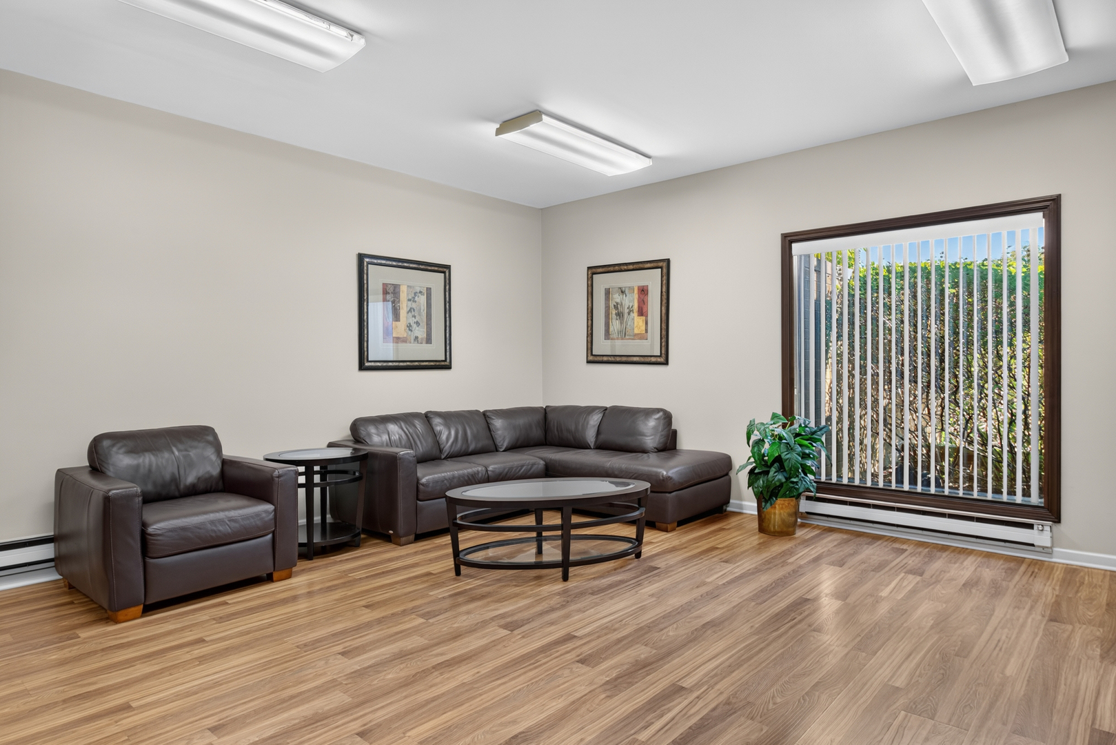 1795 Lake Cook Road Unit: 211
