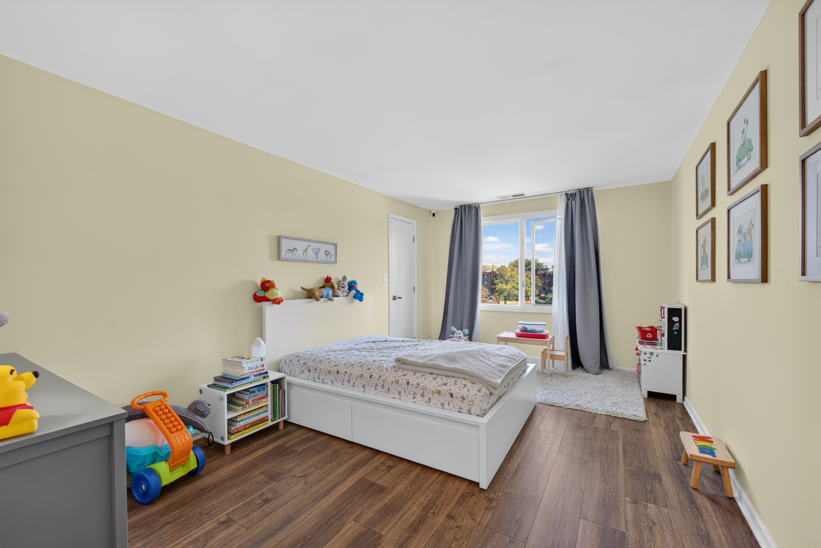 1795 Lake Cook Road Unit: 211