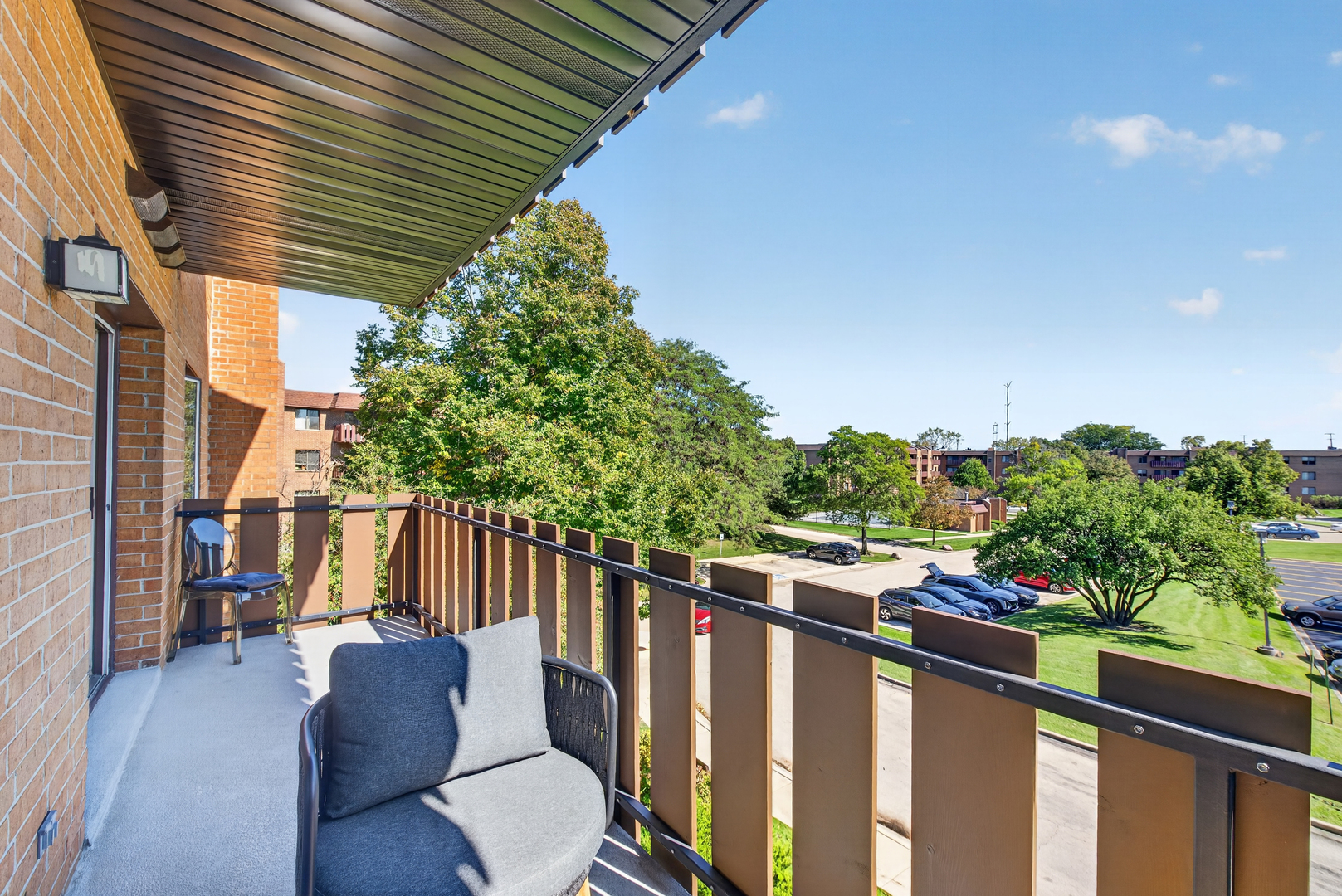 1795 Lake Cook Road Unit: 211