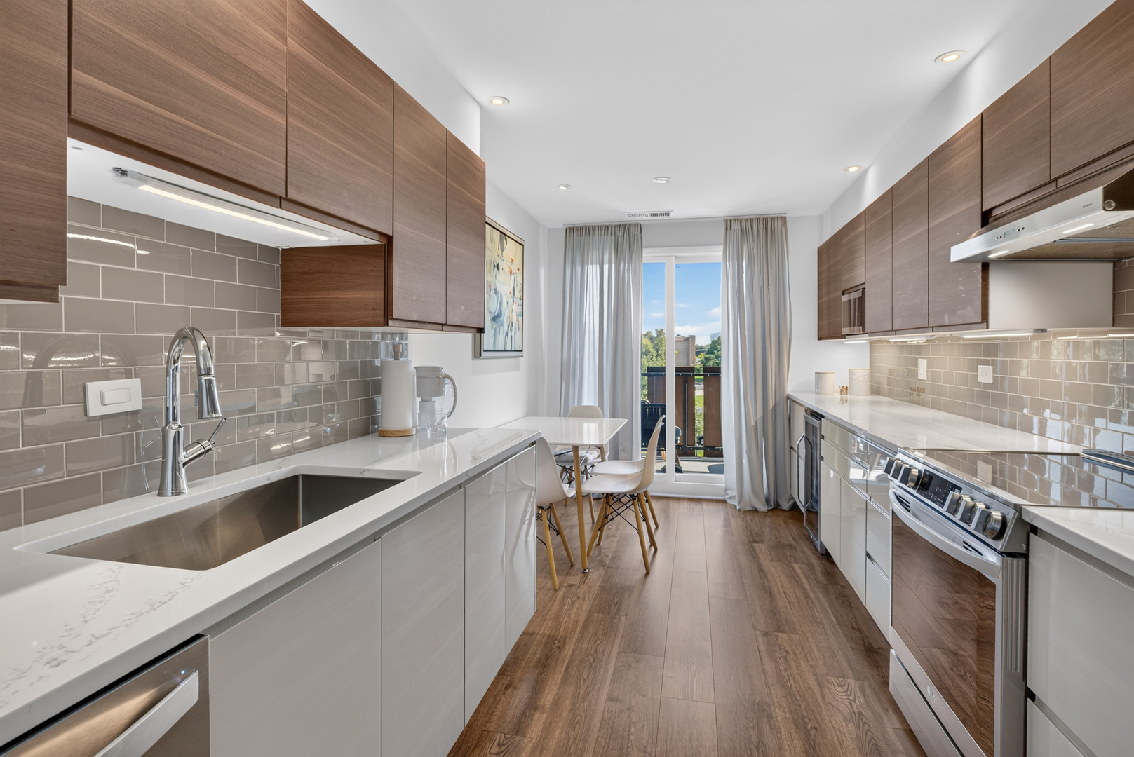 1795 Lake Cook Road Unit: 211