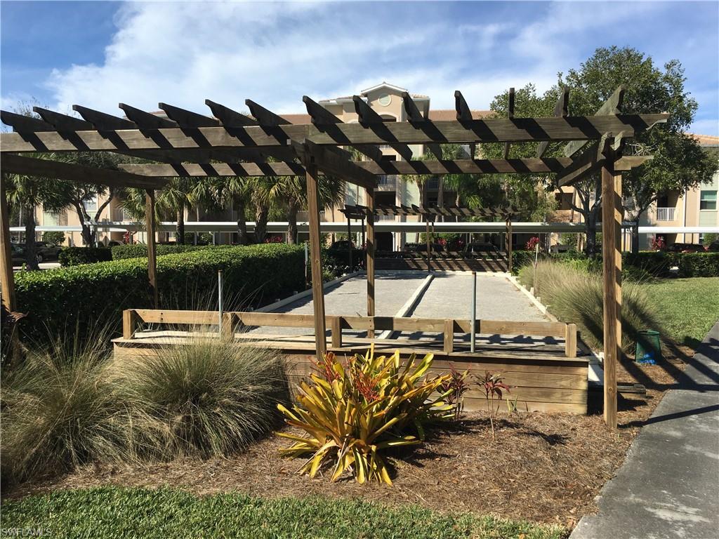 7505 Stoneybrook DR Unit: 715