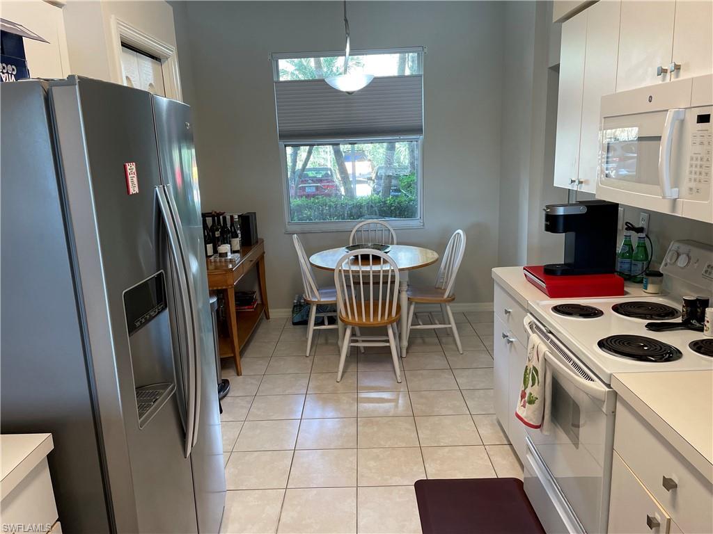 7505 Stoneybrook DR Unit: 715