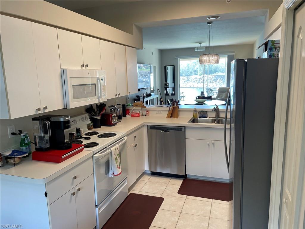 7505 Stoneybrook DR Unit: 715