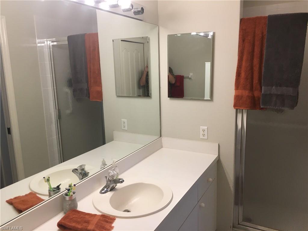 7505 Stoneybrook DR Unit: 715