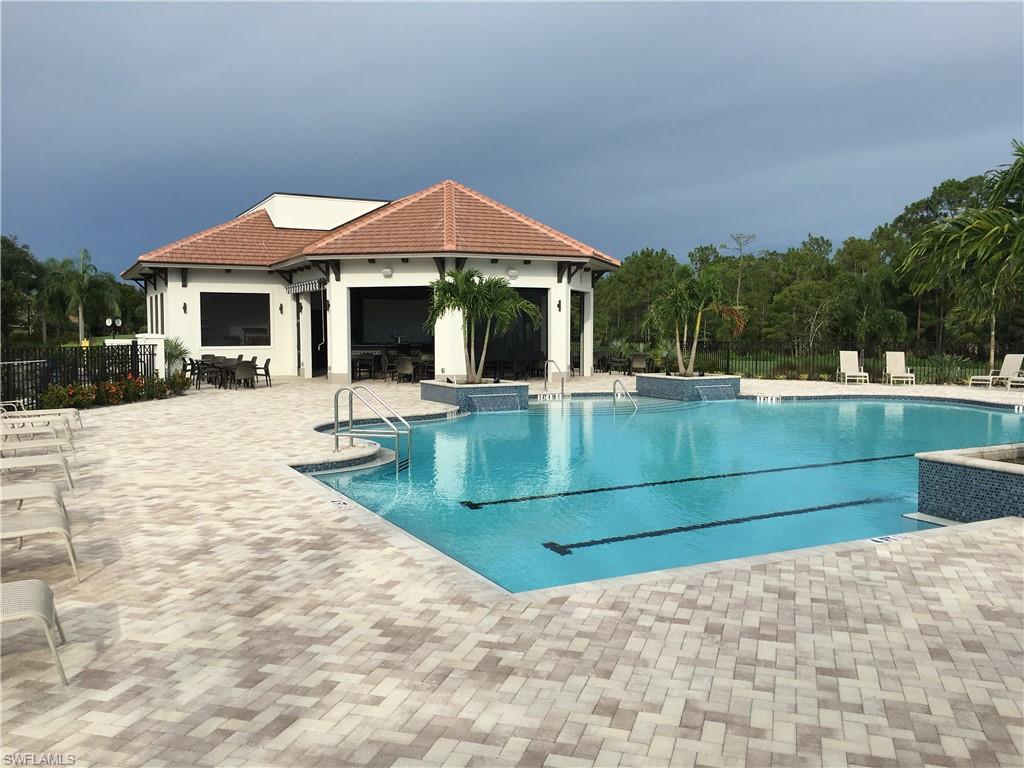 7505 Stoneybrook DR Unit: 715