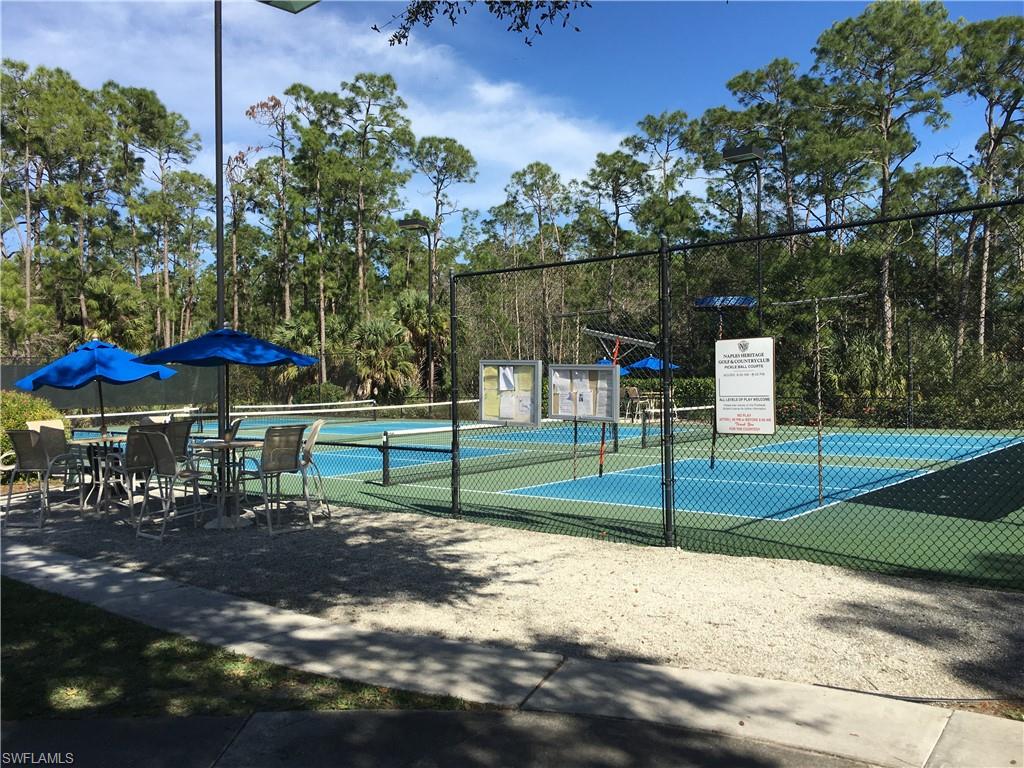 7505 Stoneybrook DR Unit: 715