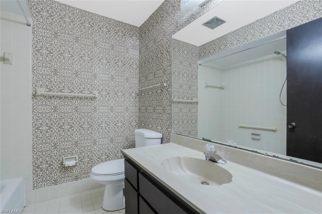 186 Harrison RD Unit: H-2