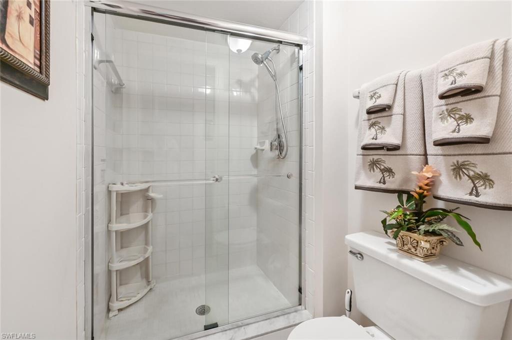 1001 Foxfire LN Unit: 304