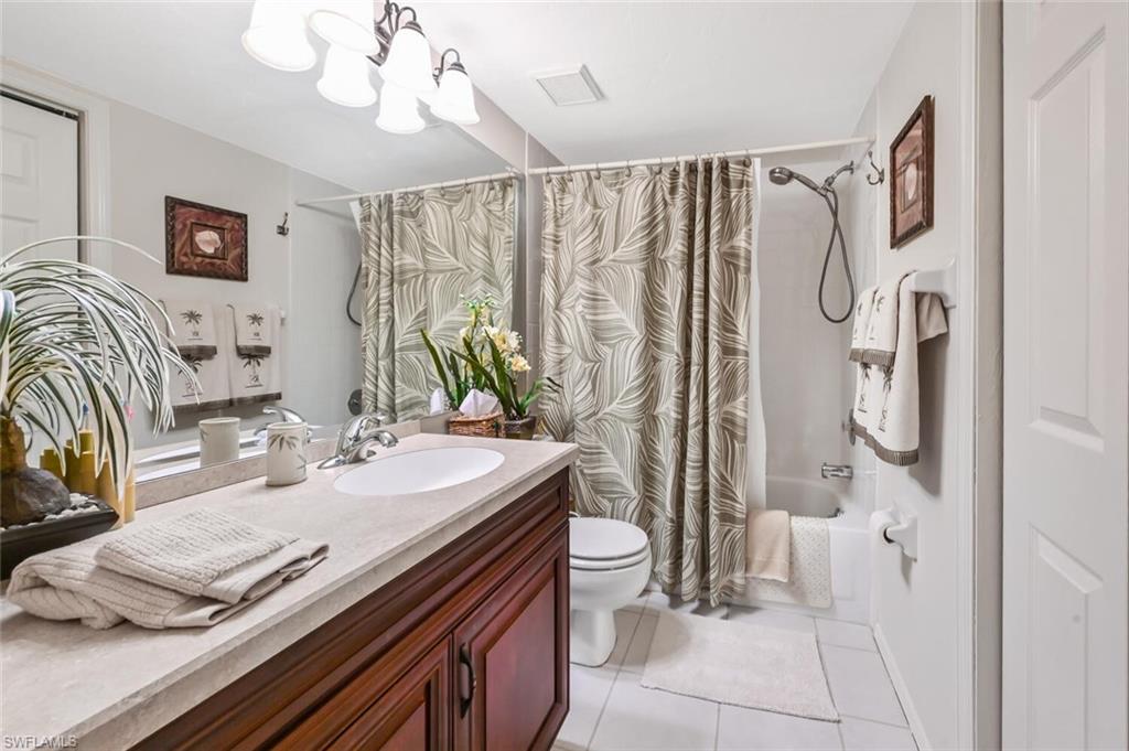 1001 Foxfire LN Unit: 304